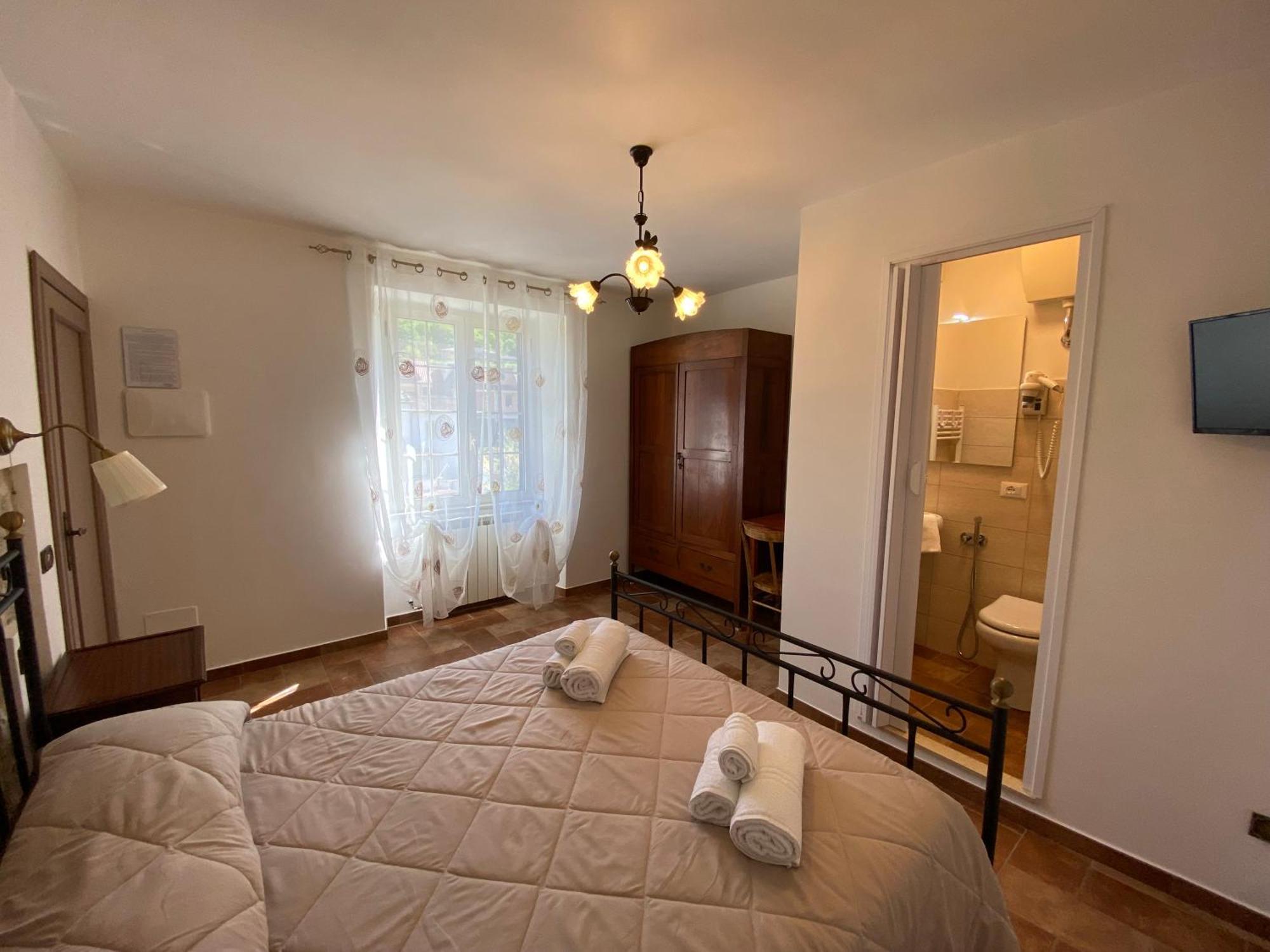 La Casa Di Nonna Tella Bed & Breakfast Lenola Екстериор снимка