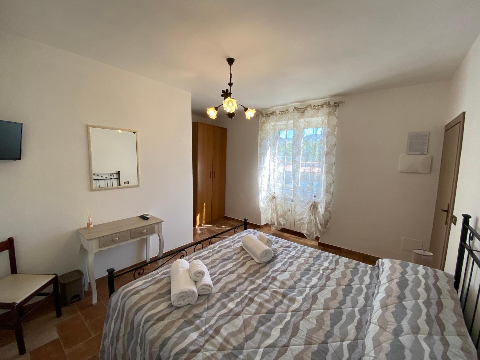 La Casa Di Nonna Tella Bed & Breakfast Lenola Екстериор снимка