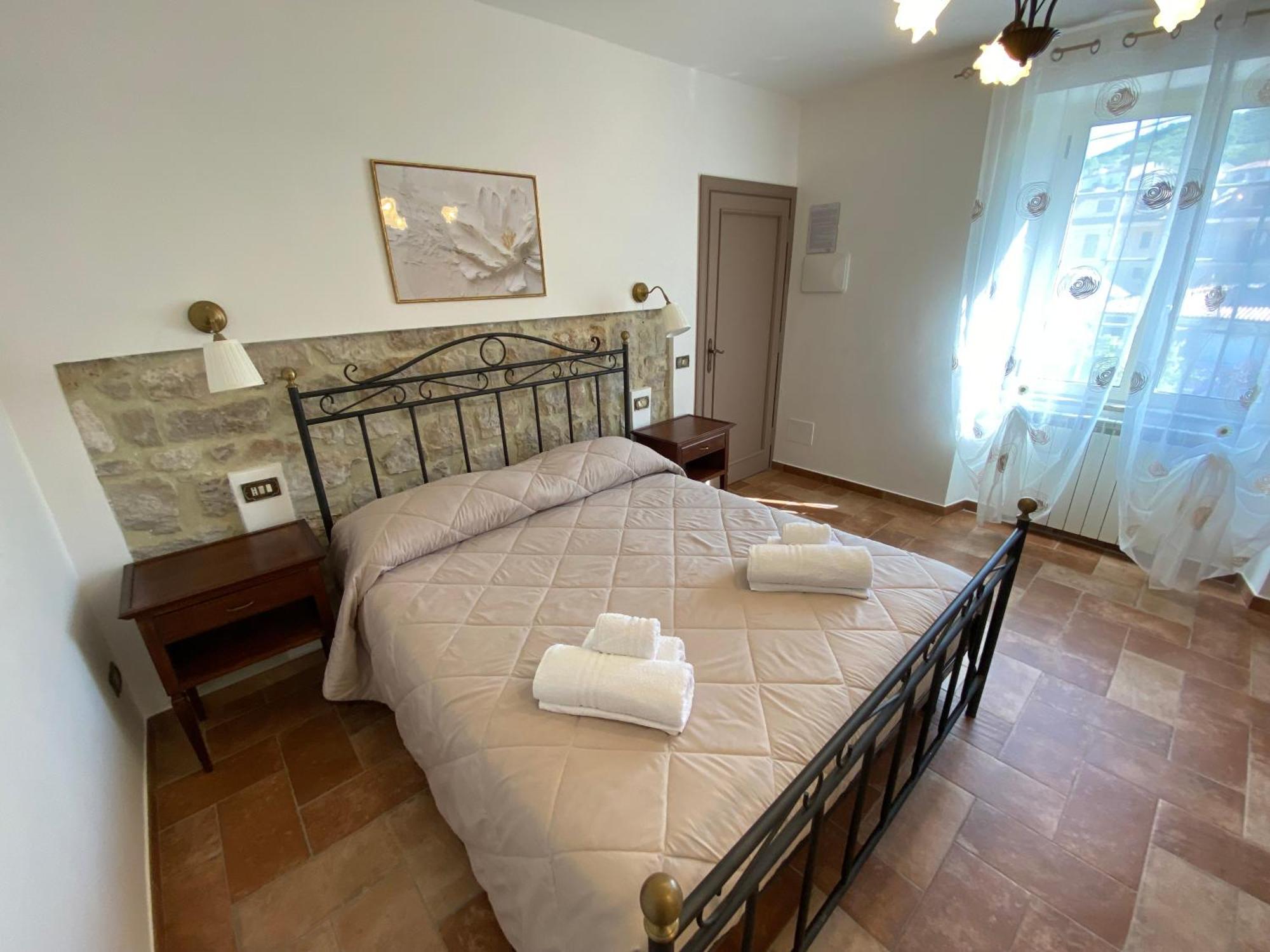 La Casa Di Nonna Tella Bed & Breakfast Lenola Екстериор снимка